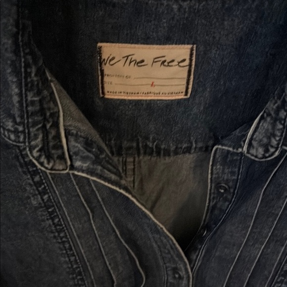 Free People We the Free Denim Long Sleeve tunic shirt size L - Picture 2 of 4